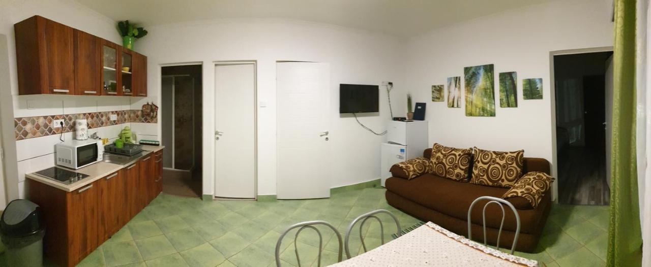 Grevia Apartment *